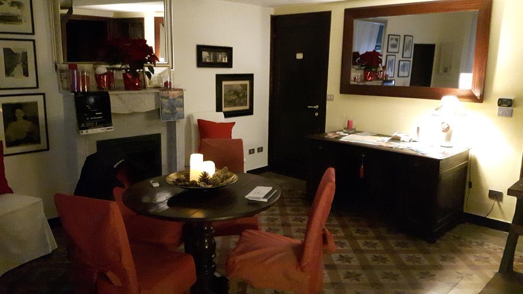Torre Cepollini Hotel Albenga Eksteriør billede