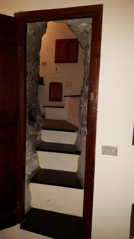 Torre Cepollini Hotel Albenga Eksteriør billede