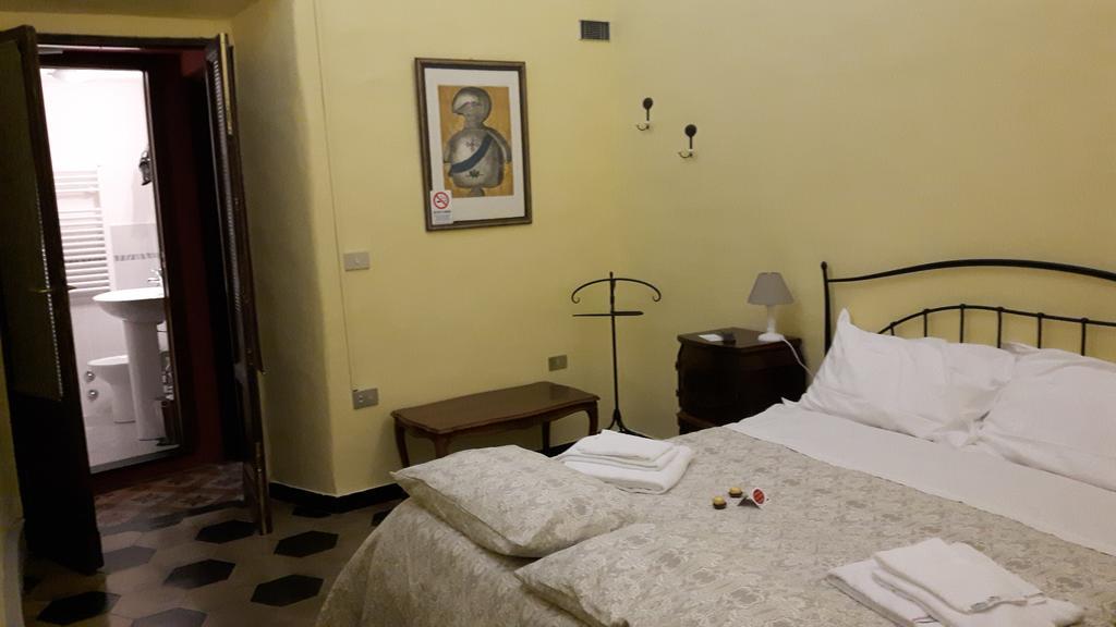 Torre Cepollini Hotel Albenga Eksteriør billede